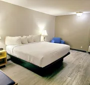 Days Inn by Wyndham Rolla hotel detail image 3