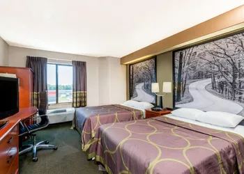 Super 8 by Wyndham Jasper hotel thumbnail 4