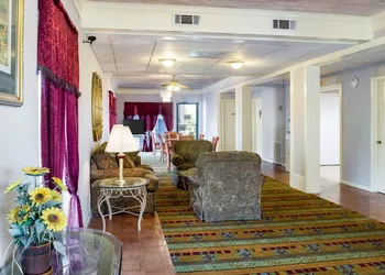 Econo Lodge Canton I-55 hotel thumbnail 5