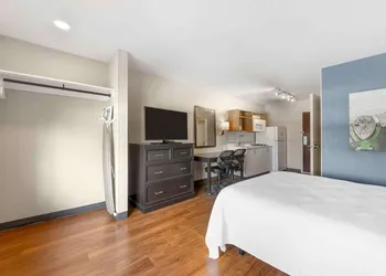 Extended Stay America Premier Suites - Fort Lauderdale - Convention Center - Cruise Port hotel thumbnail 6