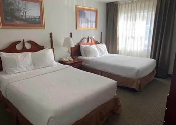 Host Inn All Suites hotel thumbnail 8