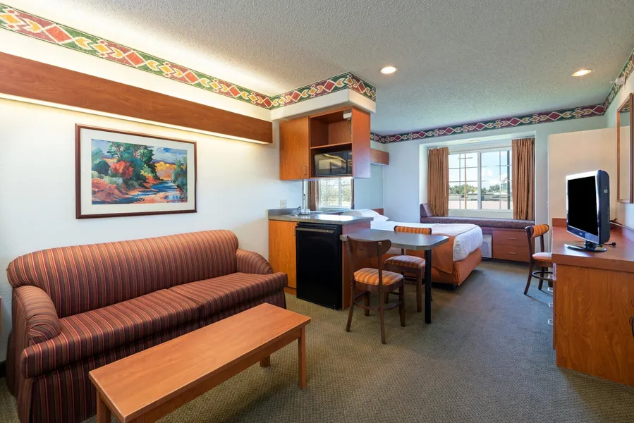 Microtel Inn & Suites by Wyndham Pueblo hotel detail image 6