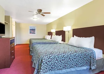 Days Inn by Wyndham Pueblo hotel thumbnail 8
