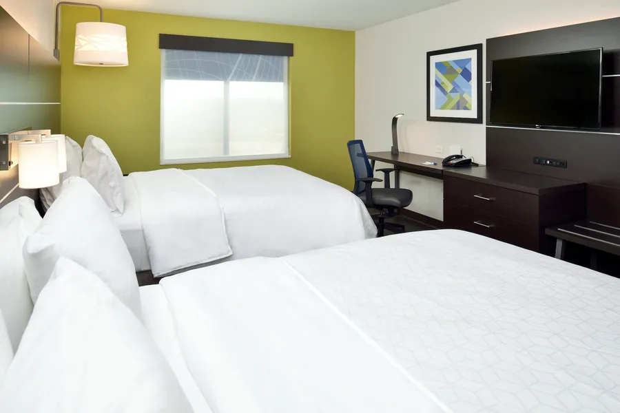 Holiday Inn Express & Suites Pueblo North by IHG hotel detail image 6
