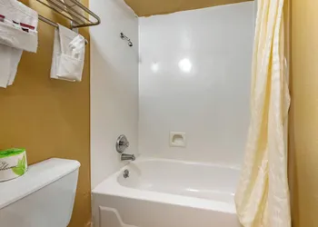 Pueblo Inn hotel thumbnail 4