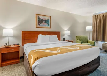 Quality Inn & Suites Canon City hotel thumbnail 8