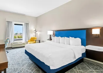 Hampton Inn Laramie hotel thumbnail 8
