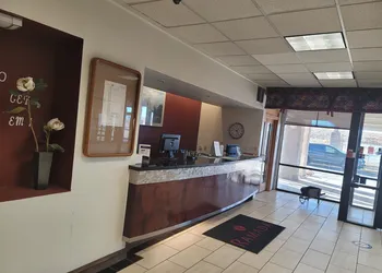 Budget Inn hotel thumbnail 2