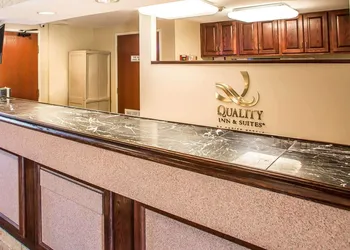 Quality Inn & Suites Middletown - Franklin hotel thumbnail 5