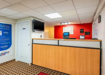 Econo Lodge Franklin - Springboro hotel thumbnail 5