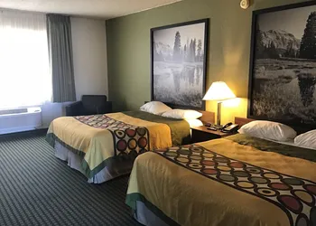 Super 8 by Wyndham Wendover hotel thumbnail 7