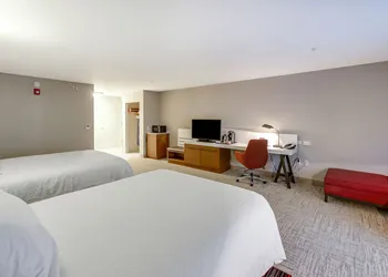 Hilton Garden Inn Ames hotel thumbnail 8