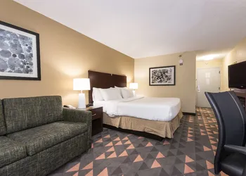 Holiday Inn Lumberton by IHG hotel thumbnail 2