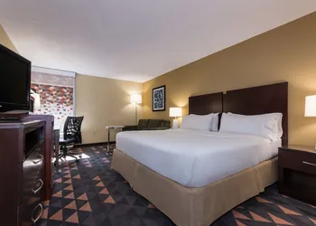Holiday Inn Lumberton by IHG hotel thumbnail 3
