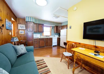 Sandaway Suites & Beach hotel thumbnail 3