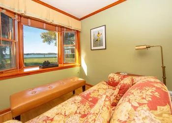 Sandaway Suites & Beach hotel thumbnail 7