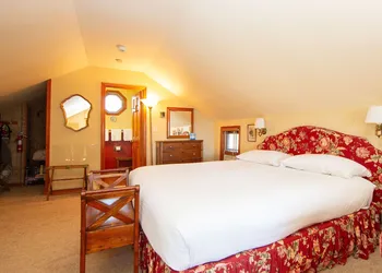Sandaway Suites & Beach hotel thumbnail 8