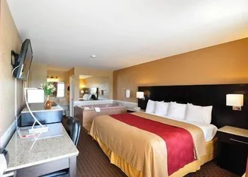 Econo Lodge Princess Anne hotel thumbnail 5