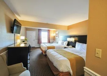 Econo Lodge Princess Anne hotel thumbnail 8