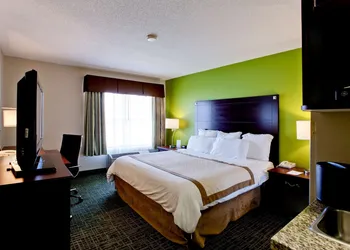 Staybridge Suites Cedar Rapids North by IHG hotel thumbnail 6