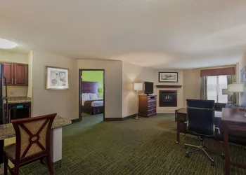 Staybridge Suites Cedar Rapids North by IHG hotel thumbnail 8
