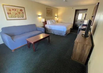 National 9 Price hotel thumbnail 6