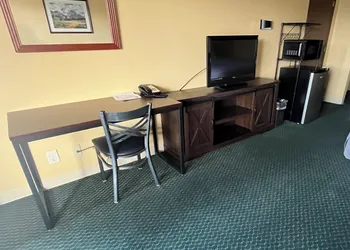 National 9 Price hotel thumbnail 7