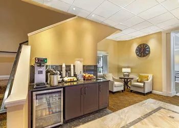 Best Western Plus Longbranch Hotel & Convention Center hotel thumbnail 2