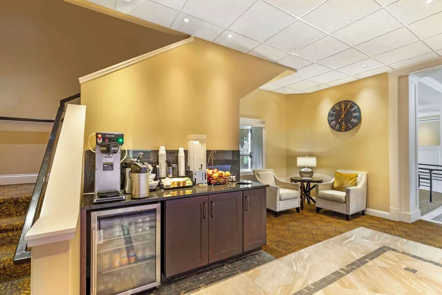 Best Western Plus Longbranch Hotel & Convention Center hotel detail image 2