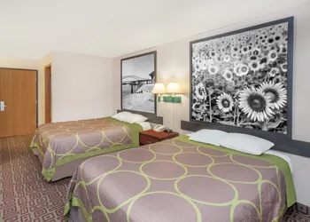 Circle S Motel hotel thumbnail 4