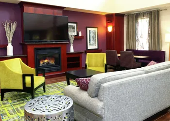 Hampton Inn & Suites Lamar hotel thumbnail 6