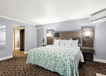 HomeTowne Studios by Red Roof Yuba City Bonanza – Marysville hotel thumbnail 7
