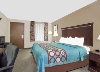 Super 8 by Wyndham Danville hotel thumbnail 6