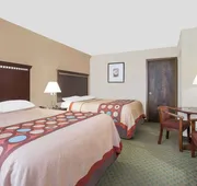 Super 8 by Wyndham Danville hotel detail image 7
