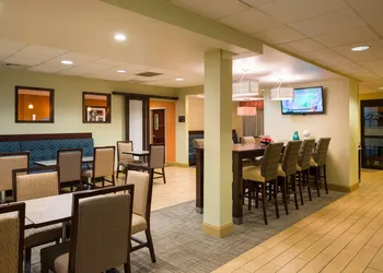 Hampton Inn Danville hotel thumbnail 3