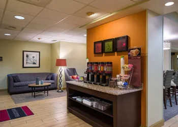Hampton Inn Danville hotel thumbnail 6