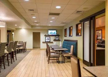 Hampton Inn Danville hotel thumbnail 7