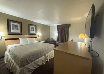 Surestay By Best Western Obetz Rickenbacker Airport hotel thumbnail 3
