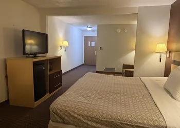 Surestay By Best Western Obetz Rickenbacker Airport hotel thumbnail 7