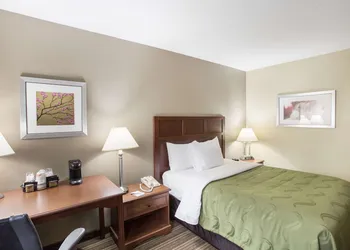 Quality Inn Athens hotel thumbnail 8