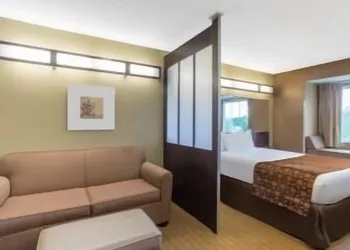 Microtel Inn & Suites by Wyndham Marietta hotel thumbnail 5
