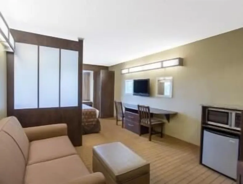 Microtel Inn & Suites by Wyndham Marietta hotel detail image 6