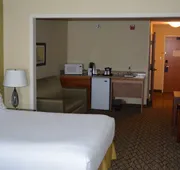 Holiday Inn Express & Suites Lancaster by IHG hotel detail image 3