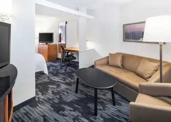 Fairfield Inn & Suites Marietta hotel thumbnail 7