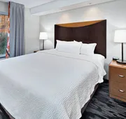 Fairfield Inn & Suites Marietta hotel detail image 4
