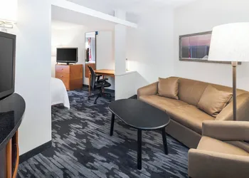 Fairfield Inn & Suites Marietta hotel thumbnail 7