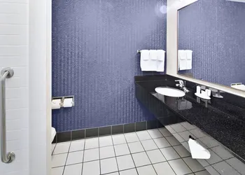 Fairfield Inn & Suites Marietta hotel thumbnail 8