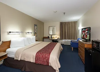 Red Roof Inn Jackson, OH hotel thumbnail 6