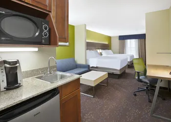 Holiday Inn Express Circleville by IHG hotel thumbnail 8