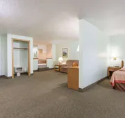 Super 8 by Wyndham Gallipolis Pt Pleasant Area hotel detail image 7